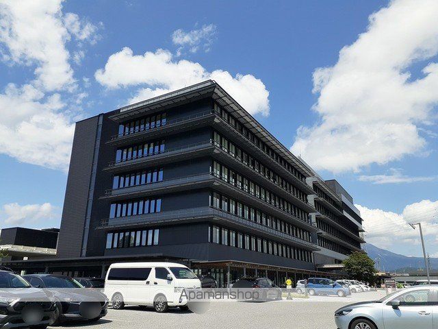 役所　長浜市役所（役所）まで490m