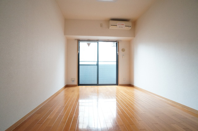 居室・リビング　使いやすく機能的な１Ｋタイプのお部屋です！
