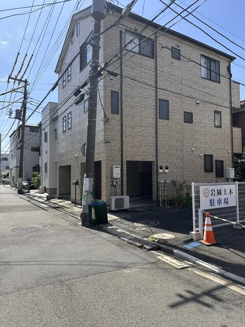 建物外観　?