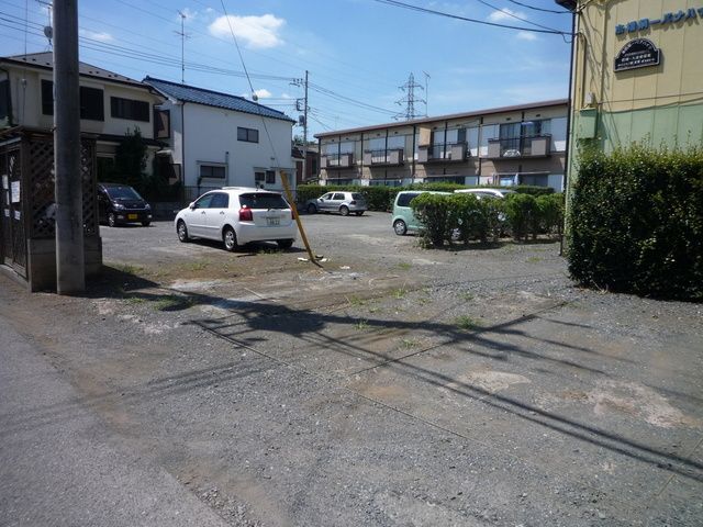 駐車場　駐車スペース