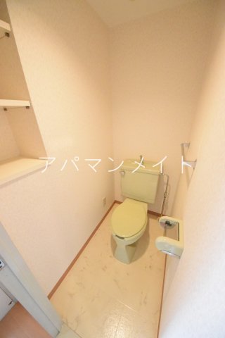 トイレ　コンパクトで使いやすいトイレです