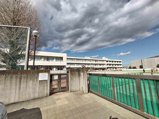 小学校　伊勢原市立比々多小学校（小学校）まで800m