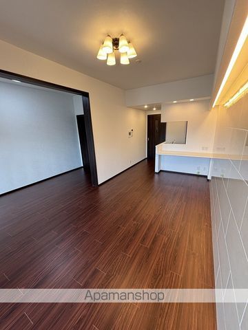 地下鉄長堀鶴見緑地線 玉造駅 徒歩5分 11階建 築1年の居間写真
