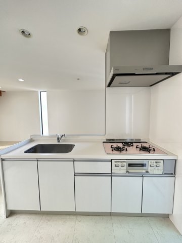 キッチン　※同物件、別のお部屋の写真です。設備は現況に従います。
