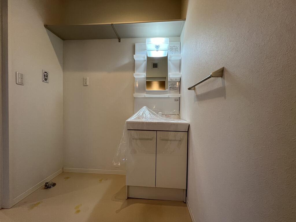 洗面設備　※別部屋の写真です。