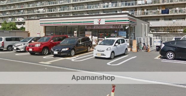 コンビニ　セブンイレブン（コンビニ）まで450m