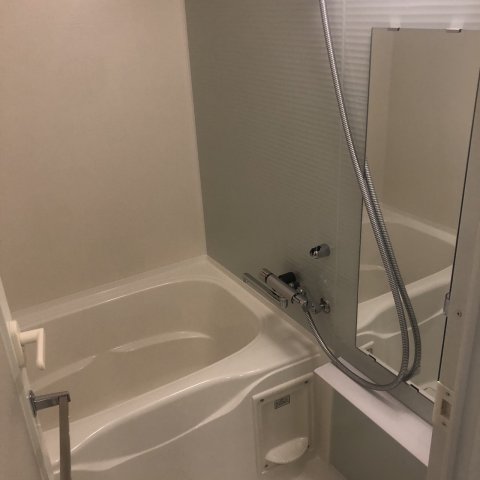 バス・シャワールーム　お風呂です