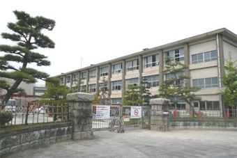 小学校　市立奥小学校（小学校）まで1300m