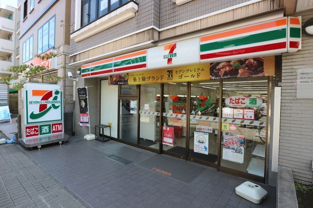 コンビニ　セブンイレブン横浜仲町台店（コンビニ）まで133m