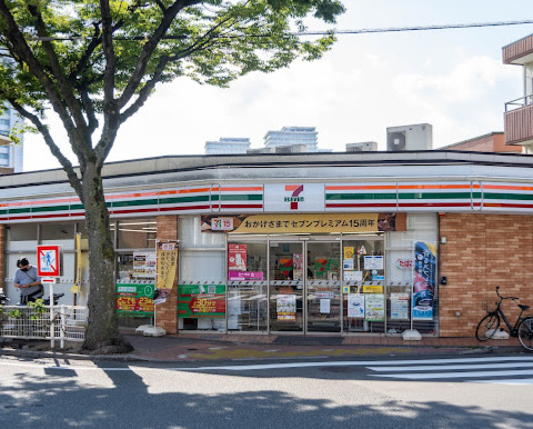 コンビニ　セブンイレブン 大田区下丸子ガス橋通り店（コンビニ）まで813m