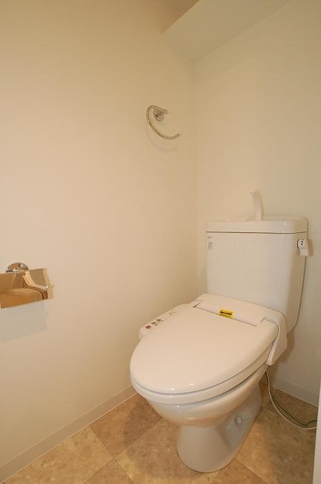 トイレ　清潔感のあるトイレです