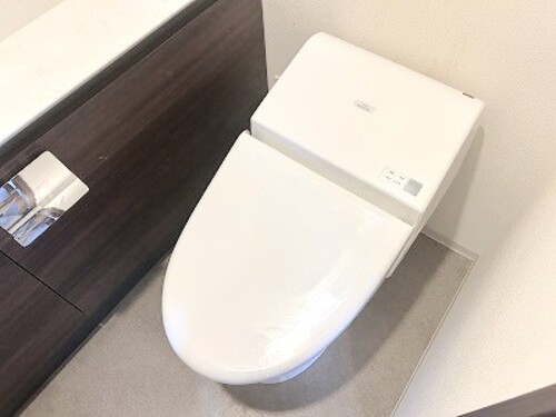 トイレ　洗浄暖房便座