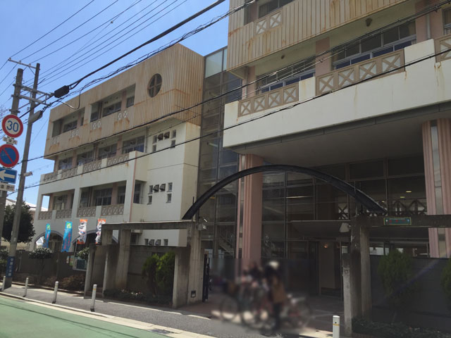 小学校　神戸市立中央小学校（小学校）まで209m
