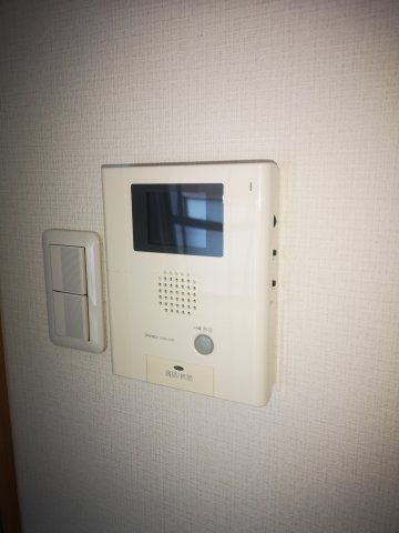セキュリティ　TVモニターインターホンです