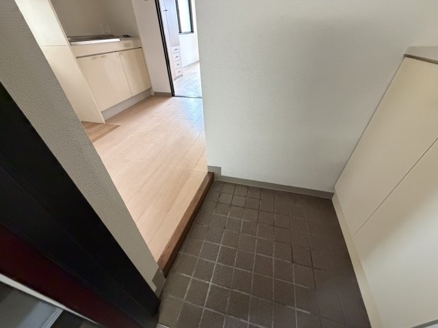 玄関　同物件別号室の写真です。