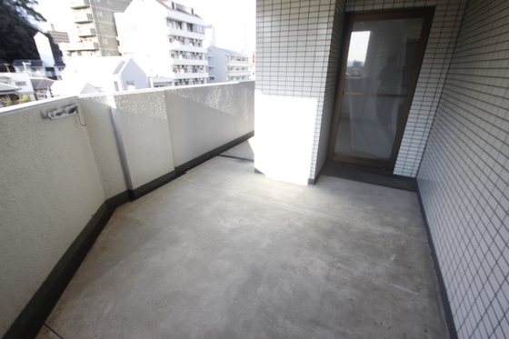 バルコニー　※別部屋の写真です