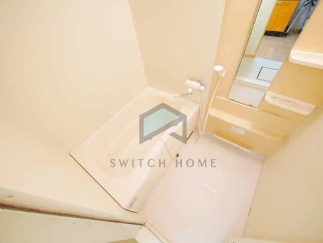 バス・シャワールーム　*同じ建物内別タイプの写真です。建具など参考にしてください。