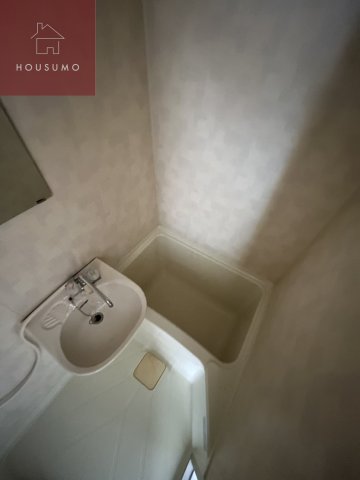 バス・シャワールーム　落ち着いた空間のお風呂です