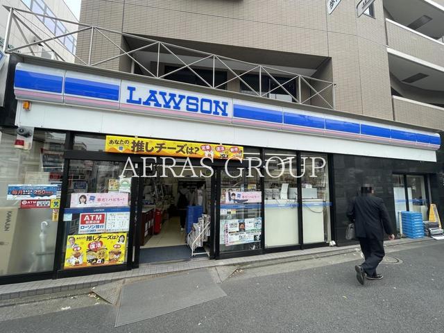 コンビニ　ローソン 新宿水道町店（コンビニ）まで104m
