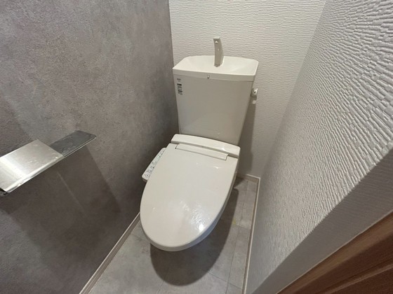 トイレ　※別部屋の写真です