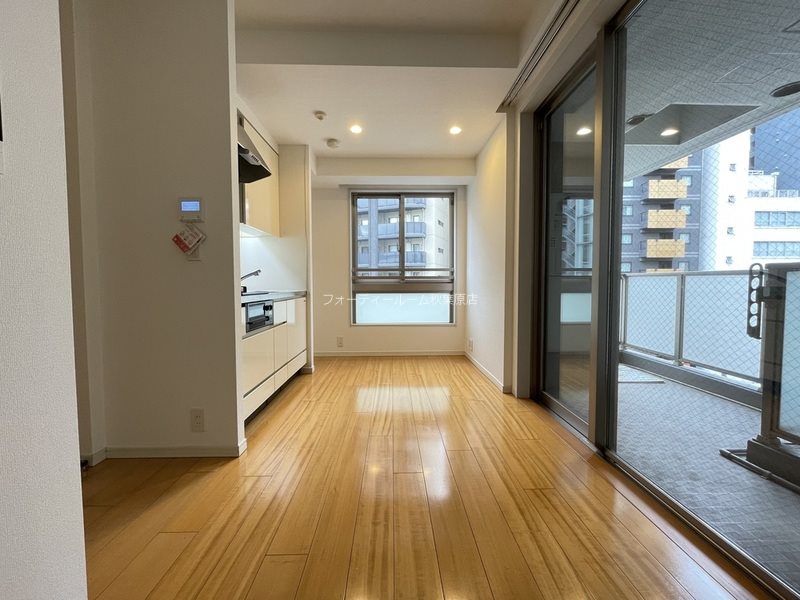 居室・リビング　別号室参考写真