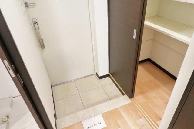 玄関　※別室参考写真です
