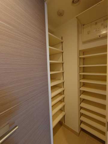 収納　アーバス新宿余丁町※他のお部屋の参考写真となります