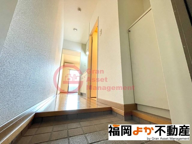 玄関　落ち着いた玄関です