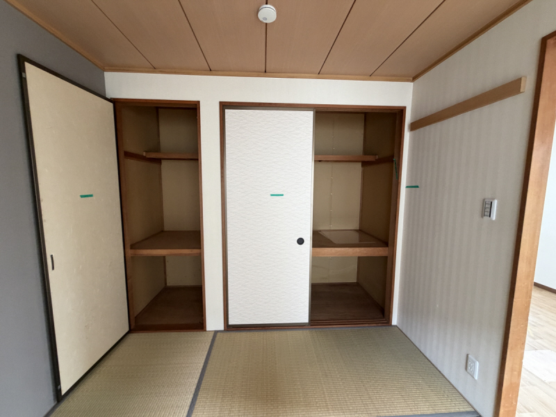 ＪＲ山陽本線 明石駅 バス乗車時間：13分 最寄りバス停で下車 徒歩5分 2階建 築37年の内装写真