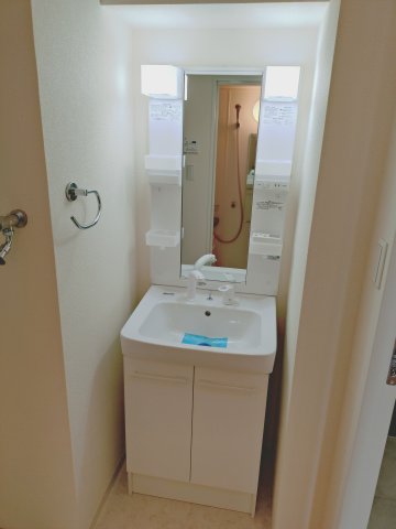 洗面設備　生活に欠かせない独立洗面台です