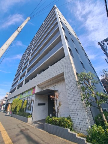 建物外観　きれいなタイル張りの外観です