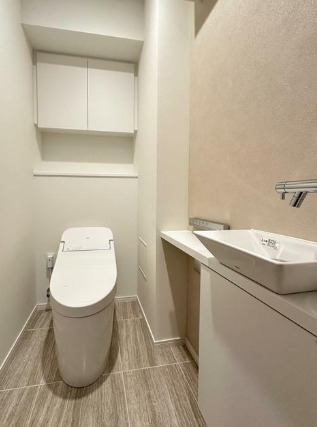 トイレ　落ち着いたトイレです