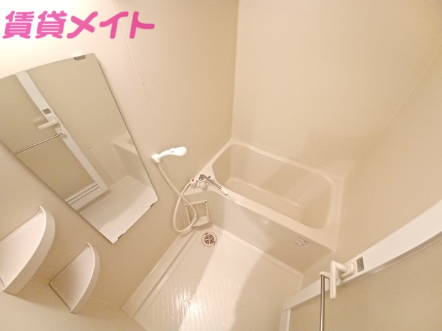 バス・シャワールーム　別部屋画像参考