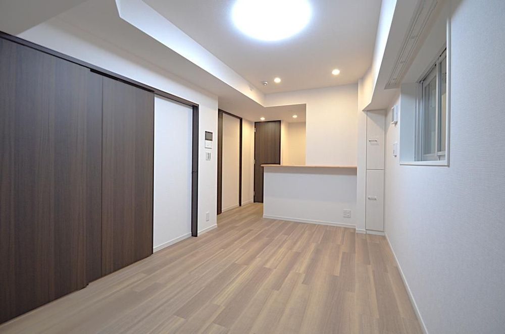 居室・リビング　写真は同タイプ住居です。