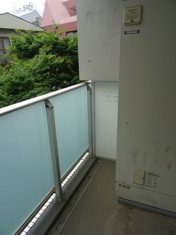 バルコニー　他部屋参考写真です。