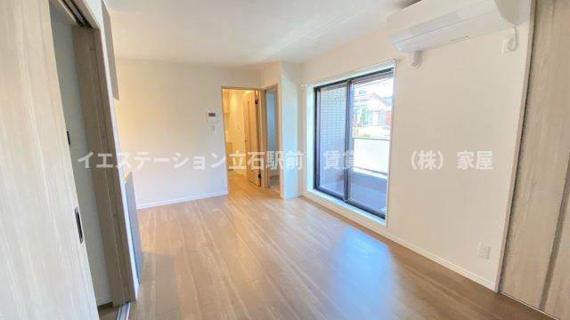 コンフォルディアの居間写真