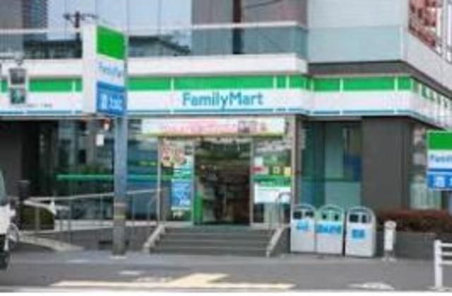 コンビニ　ファミリーマート辰巳一丁目店（コンビニ）まで222m