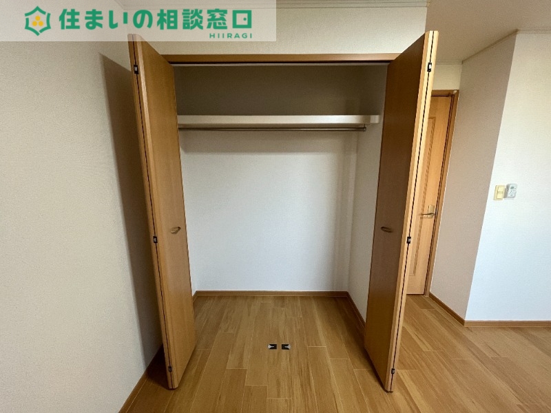 収納　同型
