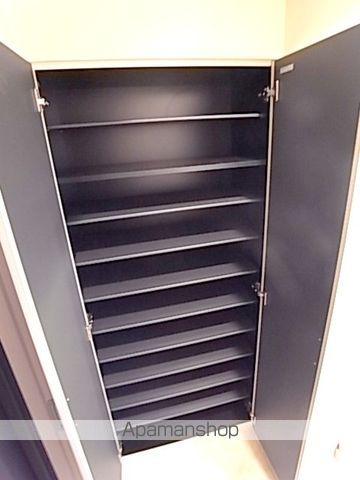 スプランディッド淀屋橋DUEの玄関写真