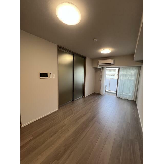 居室・リビング　13.7帖のきれいなLDK。