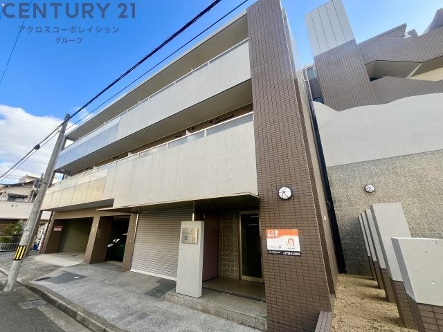 建物外観　オートロック付きで安心です！