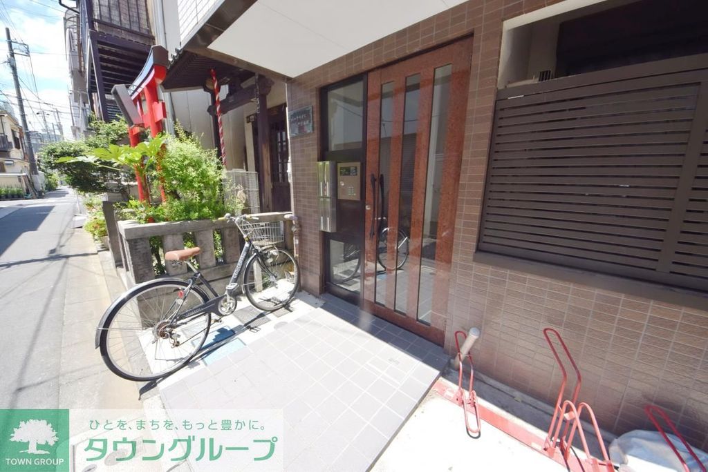 エントランス　エントランス