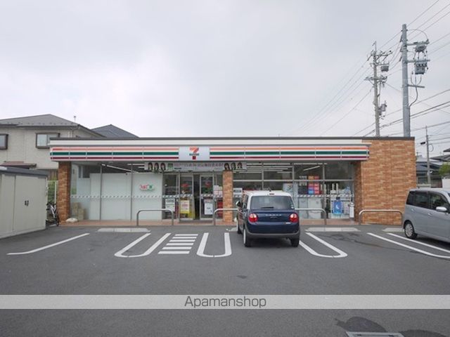 コンビニ　セブンイレブン名古屋高田町２丁目店（コンビニ）まで327m