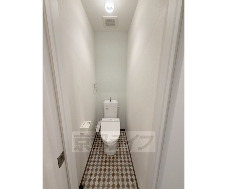 田中大堰町貸家のトイレ写真