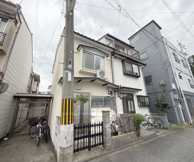 田中大堰町貸家の外観写真
