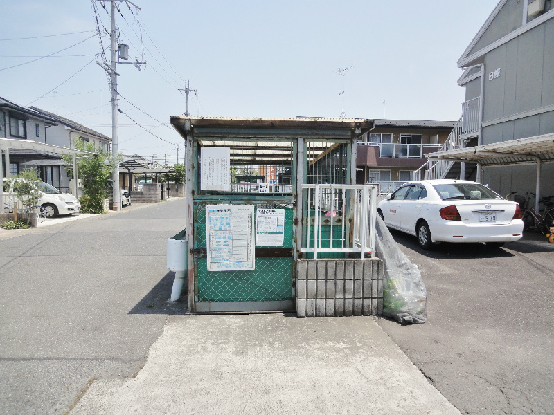 ループふぁいぶA棟の外観写真