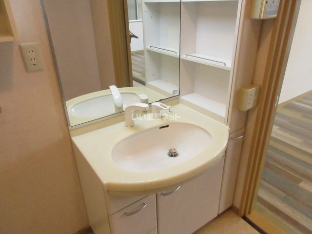 三昌ビルの内装写真