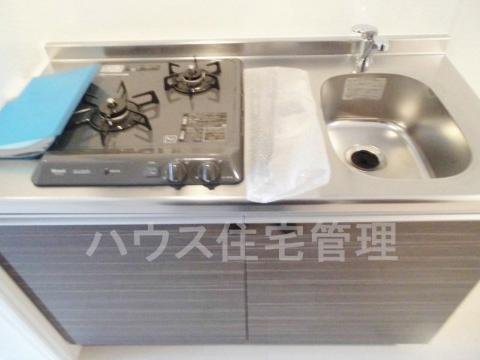 ＪＲ東海道本線 ＪＲ総持寺駅 徒歩7分 5階建 築8年のキッチン写真
