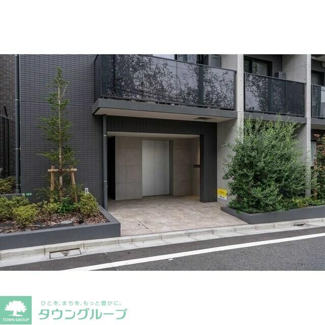 エントランス　駐車場