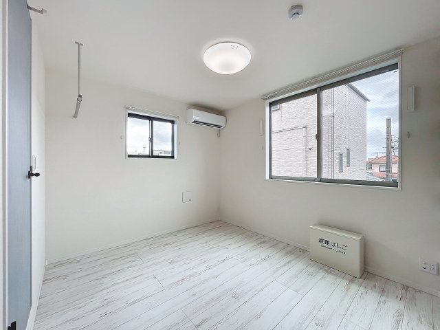つくばエクスプレス 青井駅 徒歩2分 3階建 築3年の居間写真